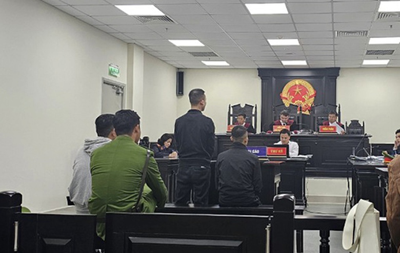 Điều tra lại vụ ch&aacute;y xưởng l&agrave;m 3 mẹ con tử vong ở H&agrave; Nội - Ảnh 1.