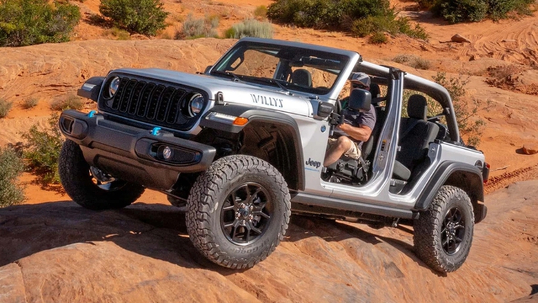 Jeep triệu hồi 45.000 xe lai điện c&oacute; nguy cơ ch&aacute;y nổ - Ảnh 1.