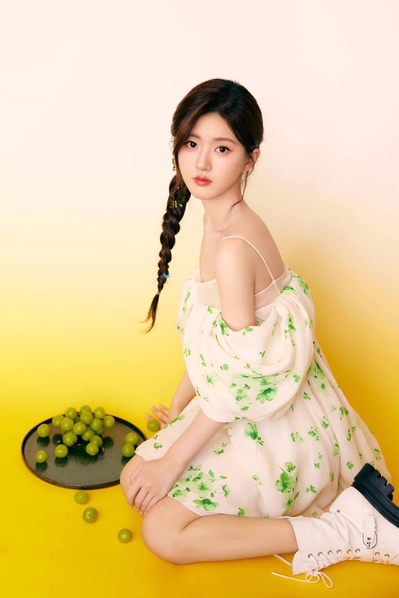 Tiểu Hoa đ&aacute;n Triệu Lộ Tư v&agrave; Ngu Thư H&acirc;n tranh Top 1, Bạch Lộc g&acirc;y tranh c&atilde;i - Ảnh 3.