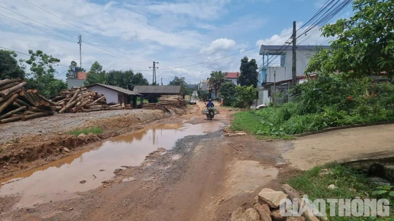 Phú Thọ: Đầu tư 45 tỷ sửa chữa đường tỉnh 313C, đảm bảo ATGT - Ảnh 2. Phú Thọ: Đầu tư 45 tỷ sửa chữa đường tỉnh 313C, đảm bảo ATGT - Ảnh 2.