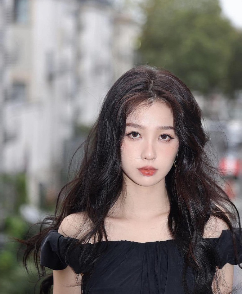 Tiểu Hoa đ&aacute;n Triệu Lộ Tư v&agrave; Ngu Thư H&acirc;n tranh Top 1, Bạch Lộc g&acirc;y tranh c&atilde;i - Ảnh 12.