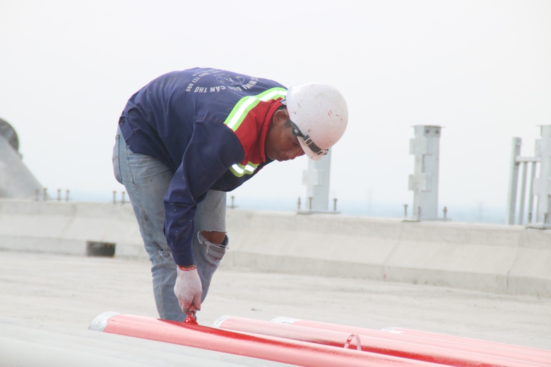 Thứ trưởng Bộ GTVT: Khẩn trương ho&agrave;n th&agrave;nh c&aacute;c hạng mục c&ograve;n lại của cầu Mỹ Thuận 2 - Ảnh 4.