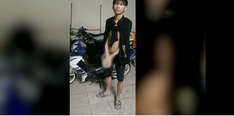Bắt đối tượng cướp giật đồ của kh&aacute;ch nước ngo&agrave;i ở Kh&aacute;nh Ho&agrave; - Ảnh 2.