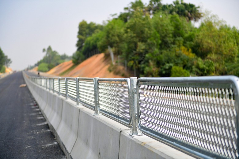 Hối hả c&aacute;n đ&iacute;ch cao tốc Tuy&ecirc;n Quang - Ph&uacute; Thọ - Ảnh 9.