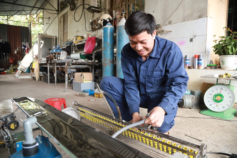 &ldquo;Ph&ugrave; thủy m&aacute;y n&ocirc;ng nghiệp&rdquo; kiếm chục tỷ mỗi năm  - Ảnh 1.