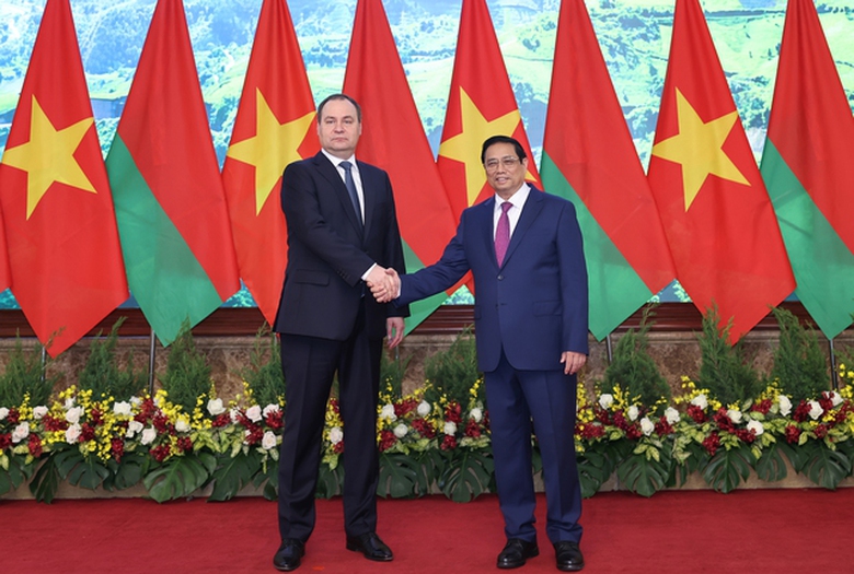 Nghi&ecirc;n cứu th&agrave;nh lập li&ecirc;n doanh sản xuất ở cả Việt Nam - Belarus  - Ảnh 1.