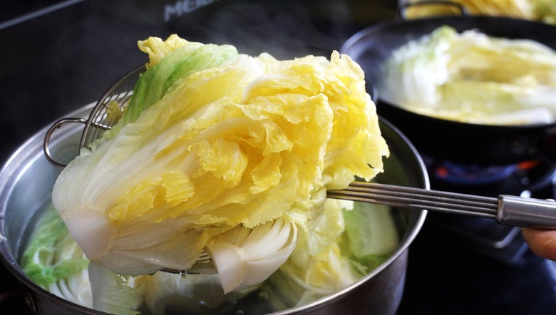  Loại rau cần ăn mạnh v&agrave;o m&ugrave;a đ&ocirc;ng, 1 nhuận tr&agrave;ng, 2 dưỡng da, 3 thải độc, phơi kh&ocirc; hầm si&ecirc;u thơm - Ảnh 7.