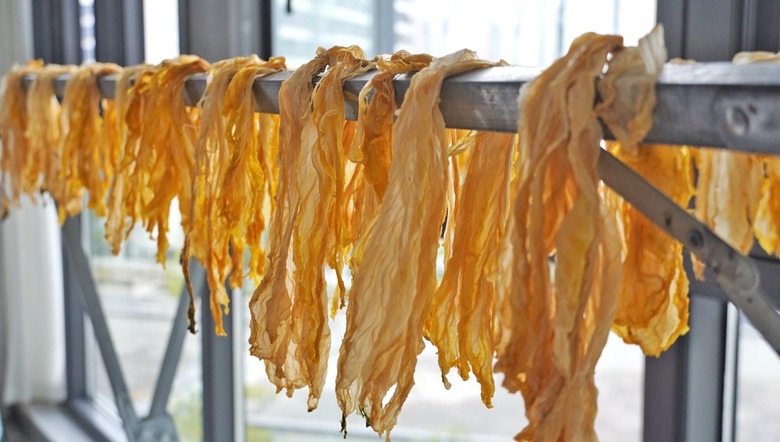  Loại rau cần ăn mạnh v&agrave;o m&ugrave;a đ&ocirc;ng, 1 nhuận tr&agrave;ng, 2 dưỡng da, 3 thải độc, phơi kh&ocirc; hầm si&ecirc;u thơm - Ảnh 11.