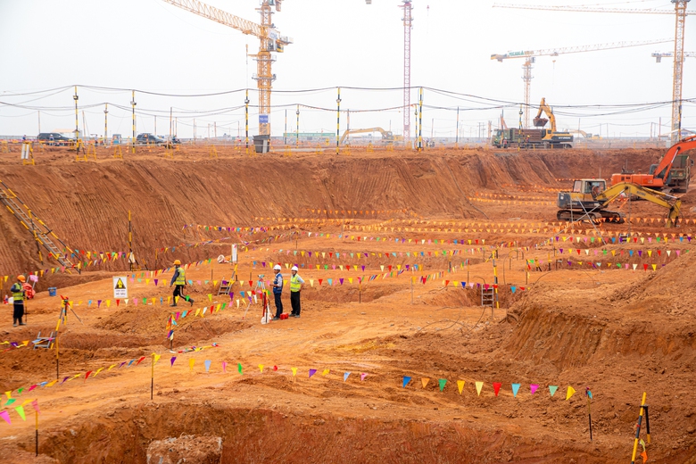 Đua tiến độ s&acirc;n bay Long Th&agrave;nh trong m&ugrave;a kh&ocirc; - Ảnh 4.
