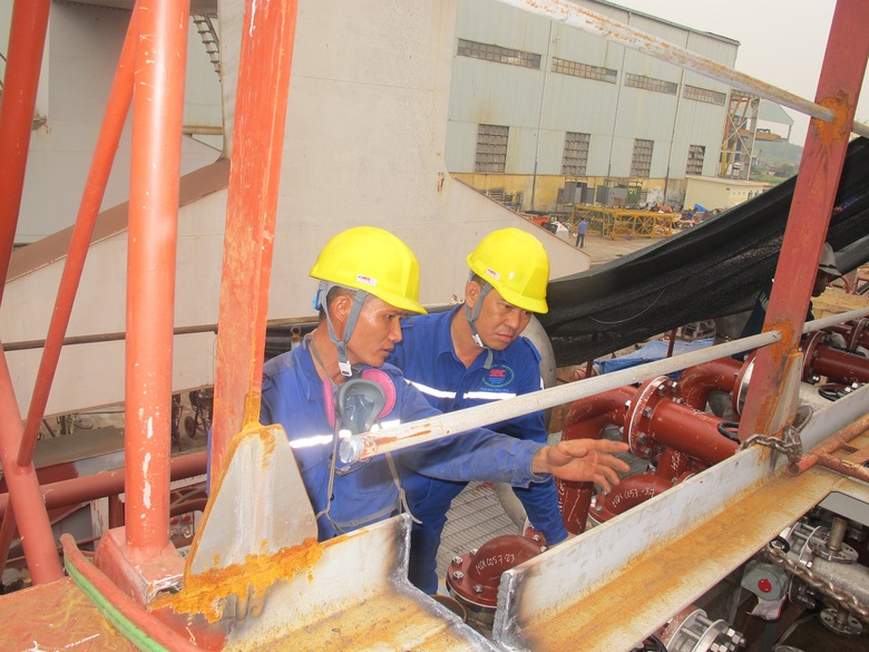 Bộ GTVT yêu cầu chăm lo người lao động, đảm bảo an toàn dịp Tết - Ảnh 2. Bộ GTVT yêu cầu chăm lo người lao động, đảm bảo an toàn dịp Tết - Ảnh 2.