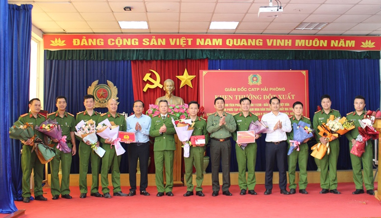 Trận đ&aacute;nh lớn x&oacute;a &ldquo;chợ&rdquo; ma t&uacute;y kh&eacute;t tiếng đất Cảng  - Ảnh 2.