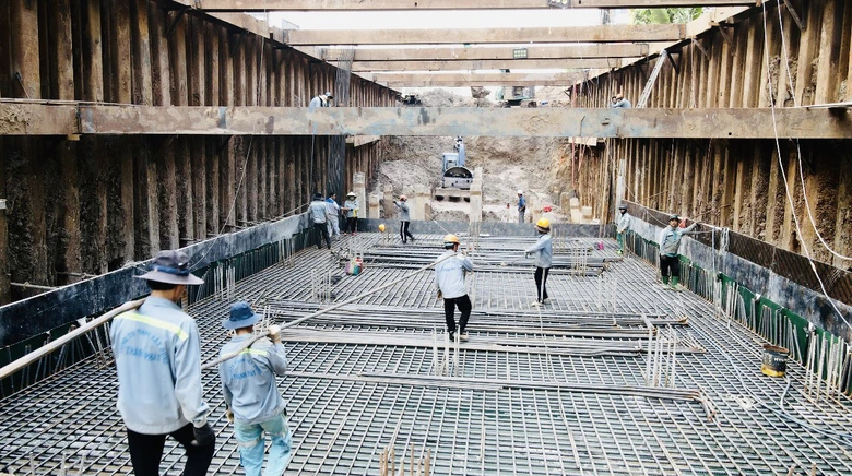 Những h&igrave;nh ảnh đầu ti&ecirc;n lộ diện hầm chui tr&ecirc;n tuyến đường xuy&ecirc;n s&acirc;n bay T&acirc;n Sơn Nhất  - Ảnh 5.
