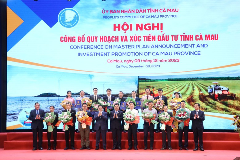 Thủ tướng: K&eacute;o d&agrave;i tuyến cao tốc Bắc - Nam tới tận Mũi C&agrave; Mau - Ảnh 2.