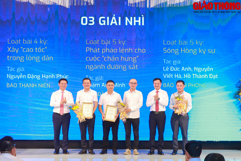 Bộ trưởng Nguyễn Văn Thắng: Ng&agrave;nh GTVT được cơ quan b&aacute;o ch&iacute; đồng h&agrave;nh, chia sẻ - Ảnh 5.