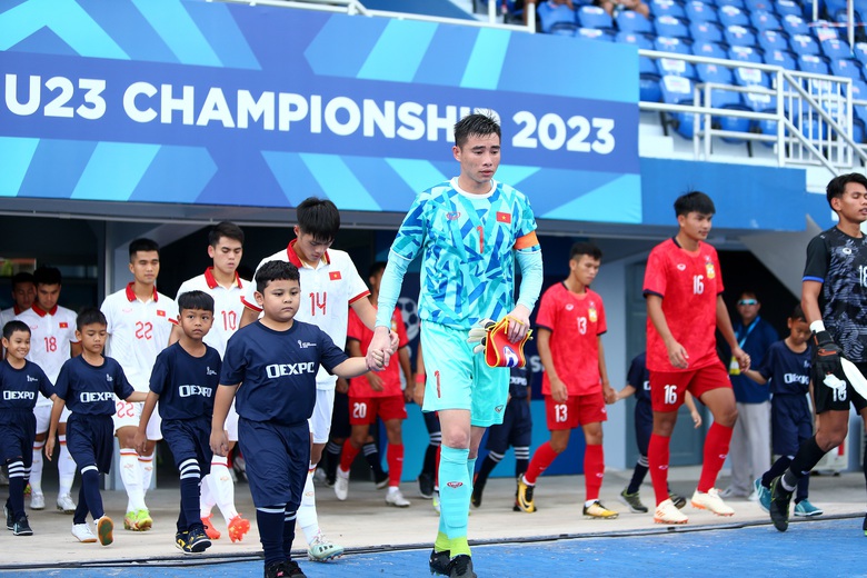 V&igrave; sao thủ m&ocirc;n xuất sắc nhất giải U23 Đ&ocirc;ng Nam &Aacute; 2023 bị HLV Troussier &ldquo;ng&oacute; lơ&rdquo;? - Ảnh 1.