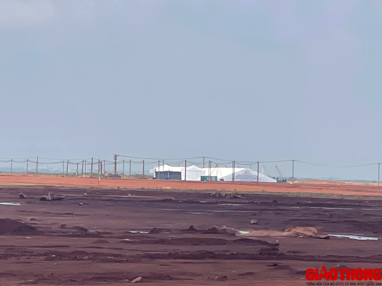 Đại c&ocirc;ng trường s&acirc;n bay Long Th&agrave;nh trước giờ khởi c&ocirc;ng hai &ldquo;si&ecirc;u&rdquo; g&oacute;i thầu hơn 42.000 tỷ - Ảnh 1.