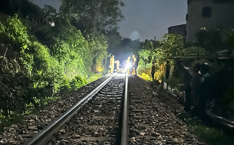 Tin tức tai nạn giao th&ocirc;ng mới nhất ng&agrave;y h&ocirc;m nay 1/9/2023 - Ảnh 1.