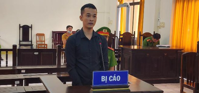 Tham &ocirc; 1 tỷ đồng, nh&acirc;n vi&ecirc;n quản l&yacute; chợ đ&ecirc;m Ph&uacute; Quốc l&atilde;nh 10 năm t&ugrave;  - Ảnh 1.