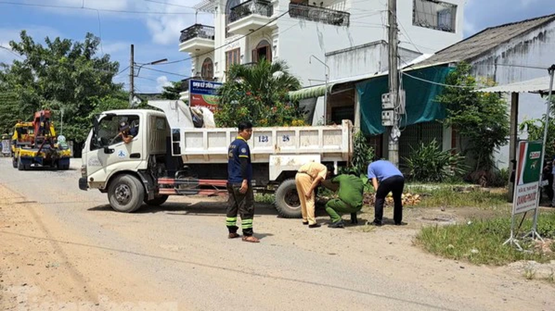 Tin tức tai nạn giao th&ocirc;ng mới nhất ng&agrave;y h&ocirc;m nay 15/9/2023 - Ảnh 2.