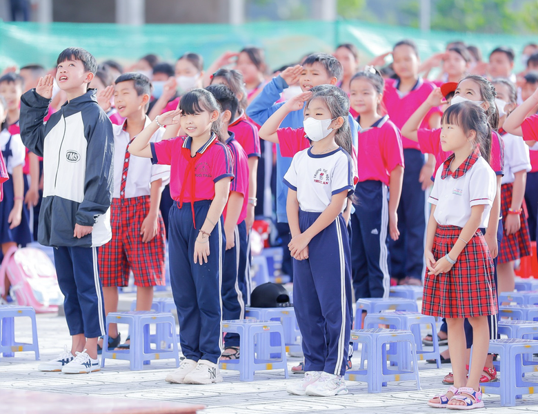 Trường tiểu học đầu ti&ecirc;n ở khu t&aacute;i định cư s&acirc;n bay Long Th&agrave;nh đi v&agrave;o hoạt động đ&oacute;n 400 học sinh - Ảnh 2.