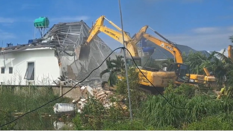 Ph&uacute; Quốc cưỡng chế tiếp 14/79 biệt thự tr&aacute;i ph&eacute;p - Ảnh 1.