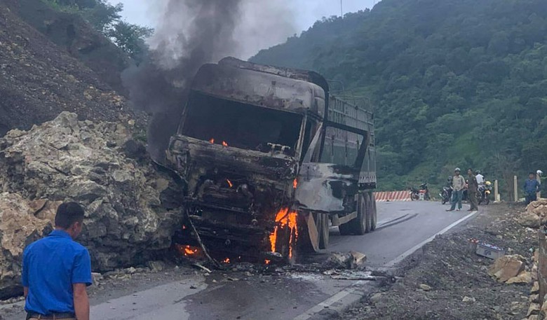 Tin tức tai nạn giao th&ocirc;ng mới nhất ng&agrave;y h&ocirc;m nay 19/9/2023 - Ảnh 3.