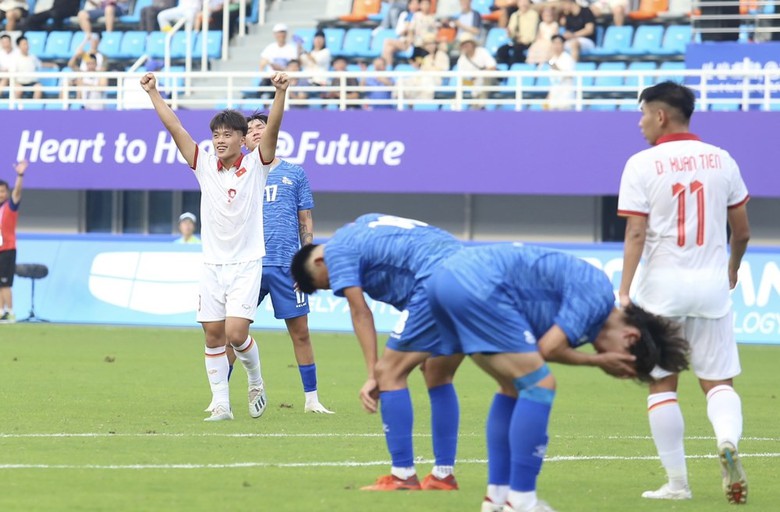 B&aacute;o Trung Quốc n&oacute;i lời đặc biệt về Olympic Việt Nam sau trận thắng M&ocirc;ng Cổ  - Ảnh 1.