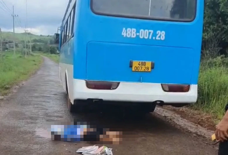 Tin tức tai nạn giao th&ocirc;ng mới nhất ng&agrave;y h&ocirc;m nay 22/9/2023 - Ảnh 2.