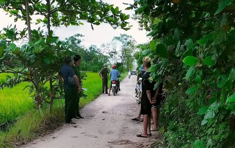 Bắc Giang: T&aacute; hỏa ph&aacute;t hiện thi thể hai người đ&agrave;n &ocirc;ng trong nh&agrave; quản trang giữa nghĩa địa - Ảnh 1.