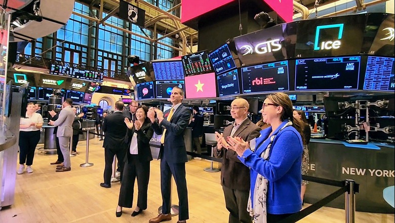 Thủ tướng rung chu&ocirc;ng khai mạc phi&ecirc;n giao dịch tại S&agrave;n chứng kho&aacute;n lớn nhất thế giới - Ảnh 5.