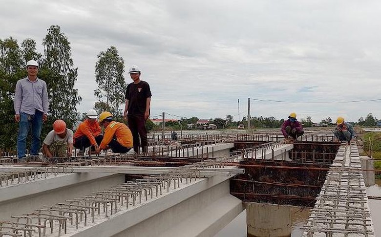 photo-1695309191824