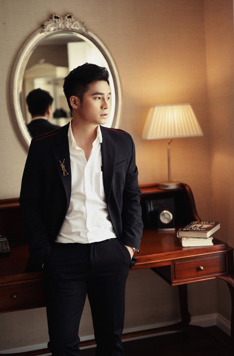 Ca sĩ Tuấn Hưng: T&ocirc;i mải m&ecirc; h&aacute;t bằng tr&aacute;i tim chứ kh&ocirc;ng nghĩ đến việc được đ&oacute;n nhận - Ảnh 3.