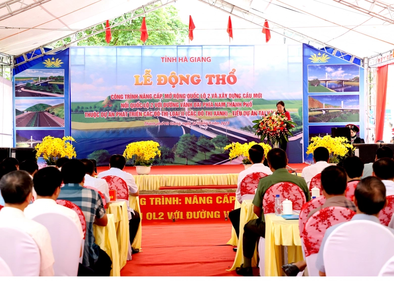 H&agrave; Giang: Động thổ c&ocirc;ng tr&igrave;nh n&acirc;ng cấp, mở rộng quốc lộ 2 v&agrave; x&acirc;y dựng cầu mới  - Ảnh 1.
