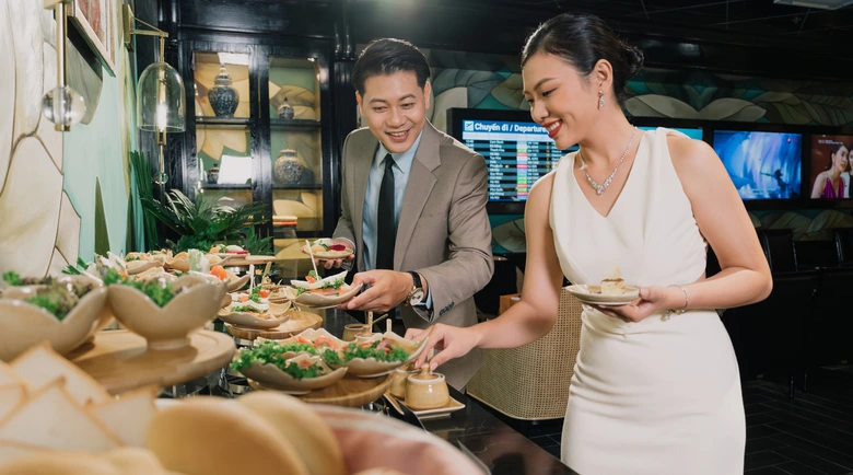 Đến T&acirc;n Sơn Nhất được thưởng thức phở Sen Sasco  - Ảnh 2.