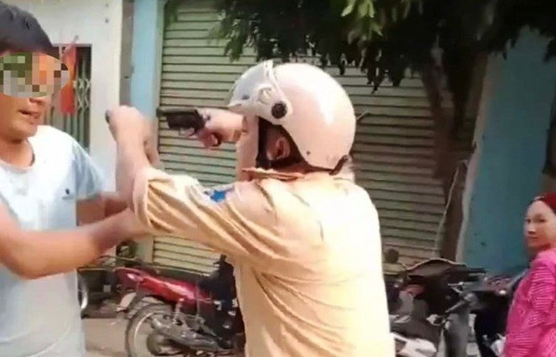 CSGT được nổ s&uacute;ng khi n&agrave;o? - Ảnh 2.