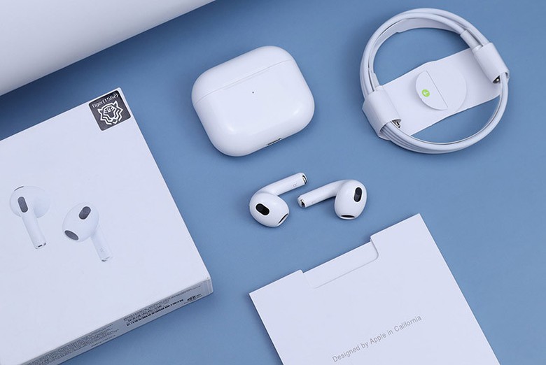 Tin n&oacute;ng hổi đến từ Trung Quốc về iPhone 15 v&agrave; những cặp tai nghe "AirPods hắc &aacute;m"! - Ảnh 4.