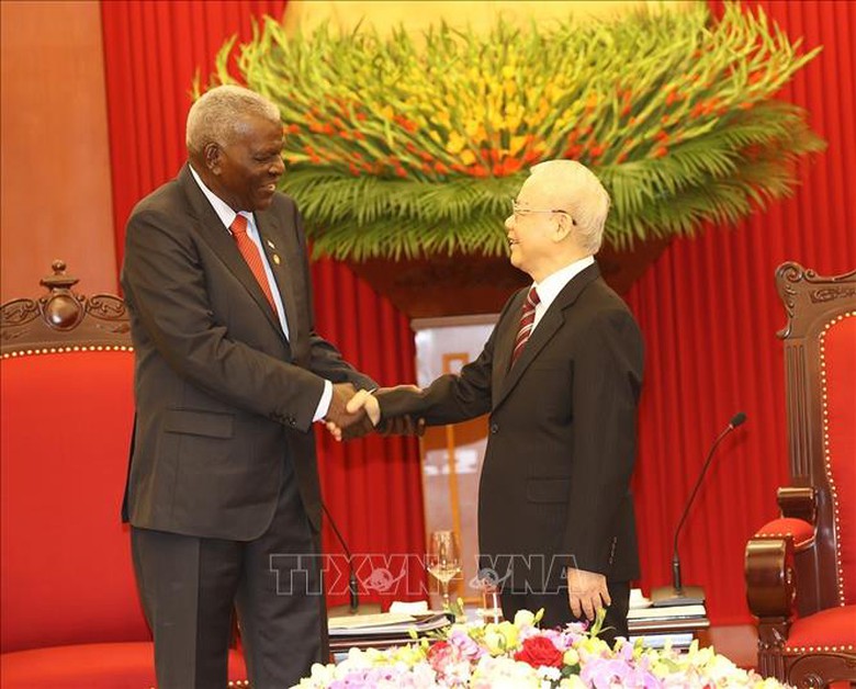 Tổng B&iacute; thư Nguyễn Ph&uacute; Trọng tiếp Đo&agrave;n đại biểu cấp cao Đảng, Nh&agrave; nước Cuba - Ảnh 1.