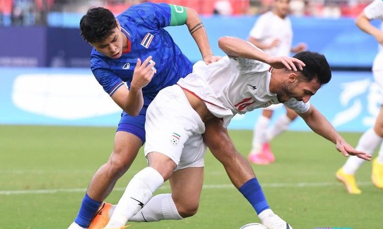 ASIAD 19: Mắc sai lầm kh&oacute; hiểu, Olympic Th&aacute;i Lan thua tức tưởi Iran  - Ảnh 1.