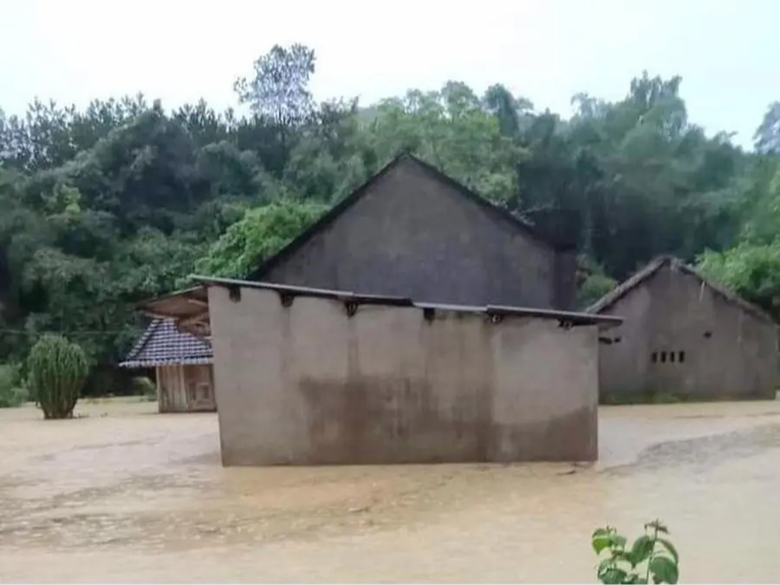 Thanh Ho&aacute;: Tập trung khắc phục hậu quả do mưa lũ g&acirc;y ra - Ảnh 4.