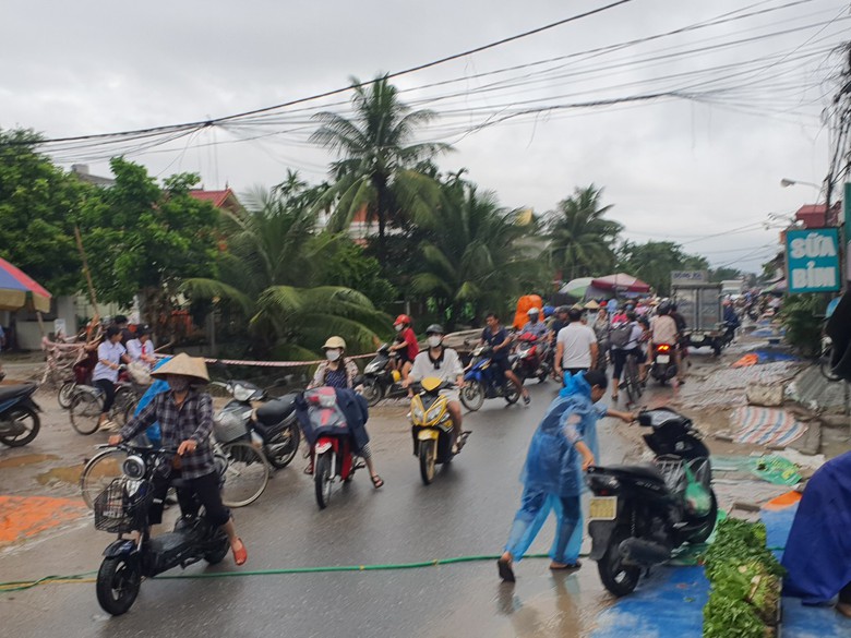 Hải Ph&ograve;ng: Bất an nh&agrave; thầu thi c&ocirc;ng ẩu, nguy cơ mất ATGT - Ảnh 4.