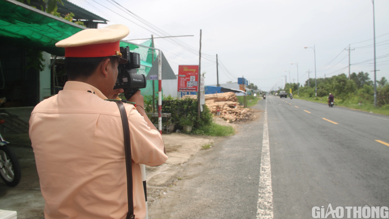 Cà Mau thực hiện quyết liệt các giải pháp giảm thiểu TNGT - Ảnh 1. Cà Mau thực hiện quyết liệt các giải pháp giảm thiểu TNGT - Ảnh 1.