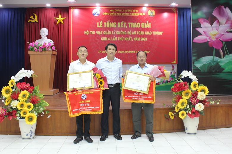 N&acirc;ng cao c&ocirc;ng t&aacute;c bảo tr&igrave; c&aacute;c tuyến Quốc lộ ph&iacute;a Nam - Ảnh 3.