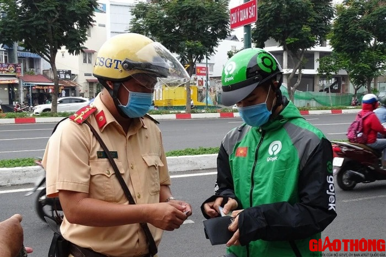 Những lỗi vi phạm giao th&ocirc;ng n&agrave;o kh&ocirc;ng bị phạt tiền? - Ảnh 3.