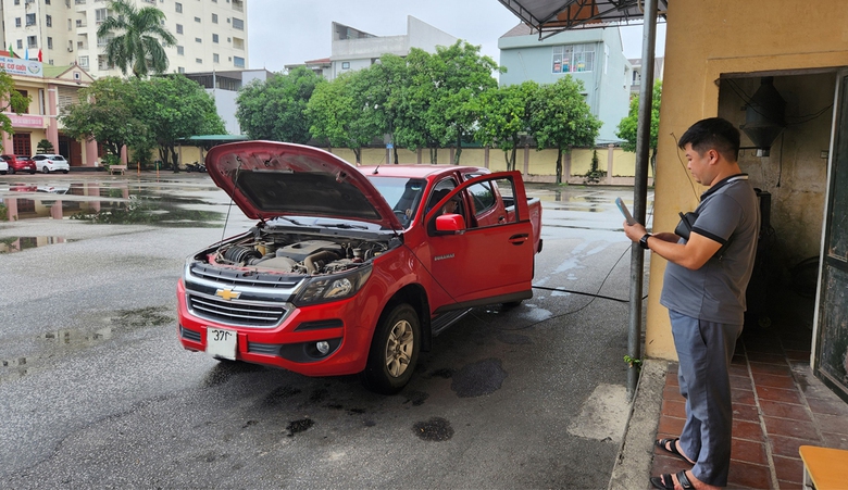 Nghệ An: Thắt chặt ph&ograve;ng chống ti&ecirc;u cực, n&acirc;ng cao chất lượng dịch vụ đăng kiểm - Ảnh 2.