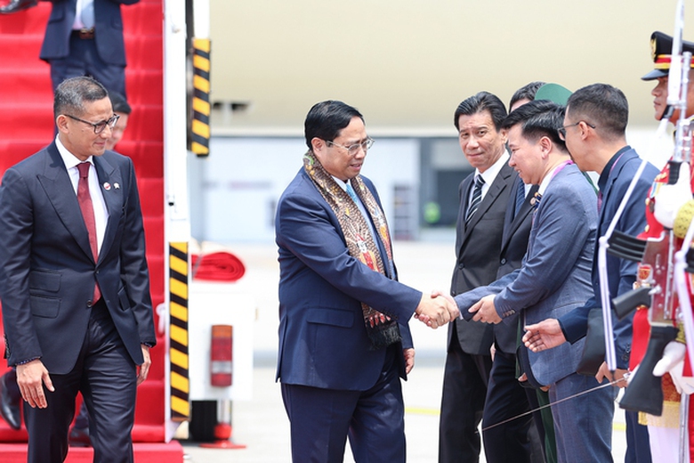 Thủ tướng Phạm Minh Ch&iacute;nh tới Indonesia, bắt đầu chuyến c&ocirc;ng t&aacute;c dự Hội nghị cấp cao ASEAN lần thứ 43 - Ảnh 3.