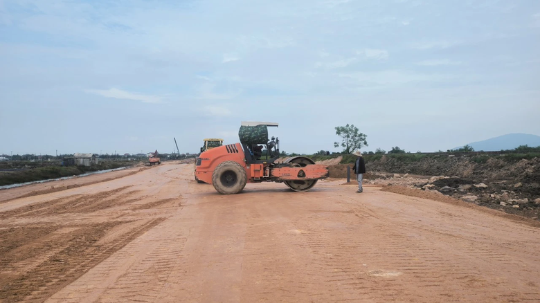 Vượt b&atilde;o gi&aacute; quyết đưa dự &aacute;n đường v&agrave;nh đai gần 1000 tỉ đồng vượt đ&iacute;ch đ&uacute;ng tiến độ - Ảnh 6.