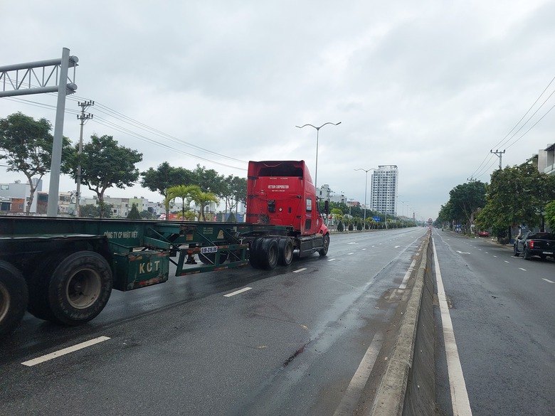 Đ&agrave; Nẵng cấm xe đầu k&eacute;o đoạn n&agrave;o tr&ecirc;n QL14B v&agrave;o giờ cao điểm? - Ảnh 1.