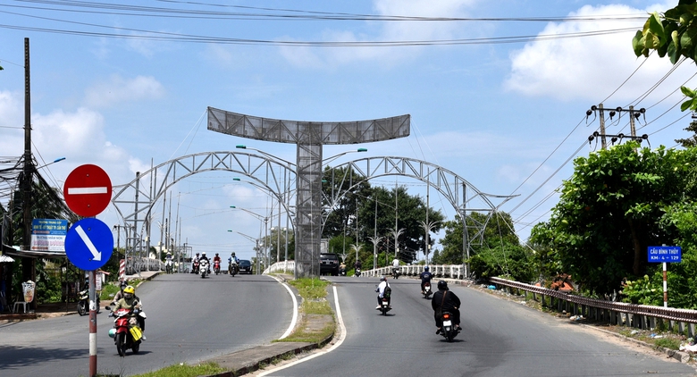 Cần Thơ: Th&agrave;nh lập Hội đồng thi tuyển phương &aacute;n kiến tr&uacute;c cầu B&igrave;nh Thủy- Ảnh 1.