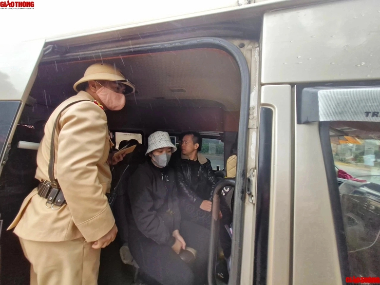 Tổng kiểm so&aacute;t vi phạm từ quốc lộ l&ecirc;n cao tốc- Ảnh 2.