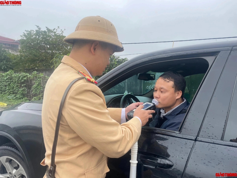 Tổng kiểm so&aacute;t vi phạm từ quốc lộ l&ecirc;n cao tốc- Ảnh 7.